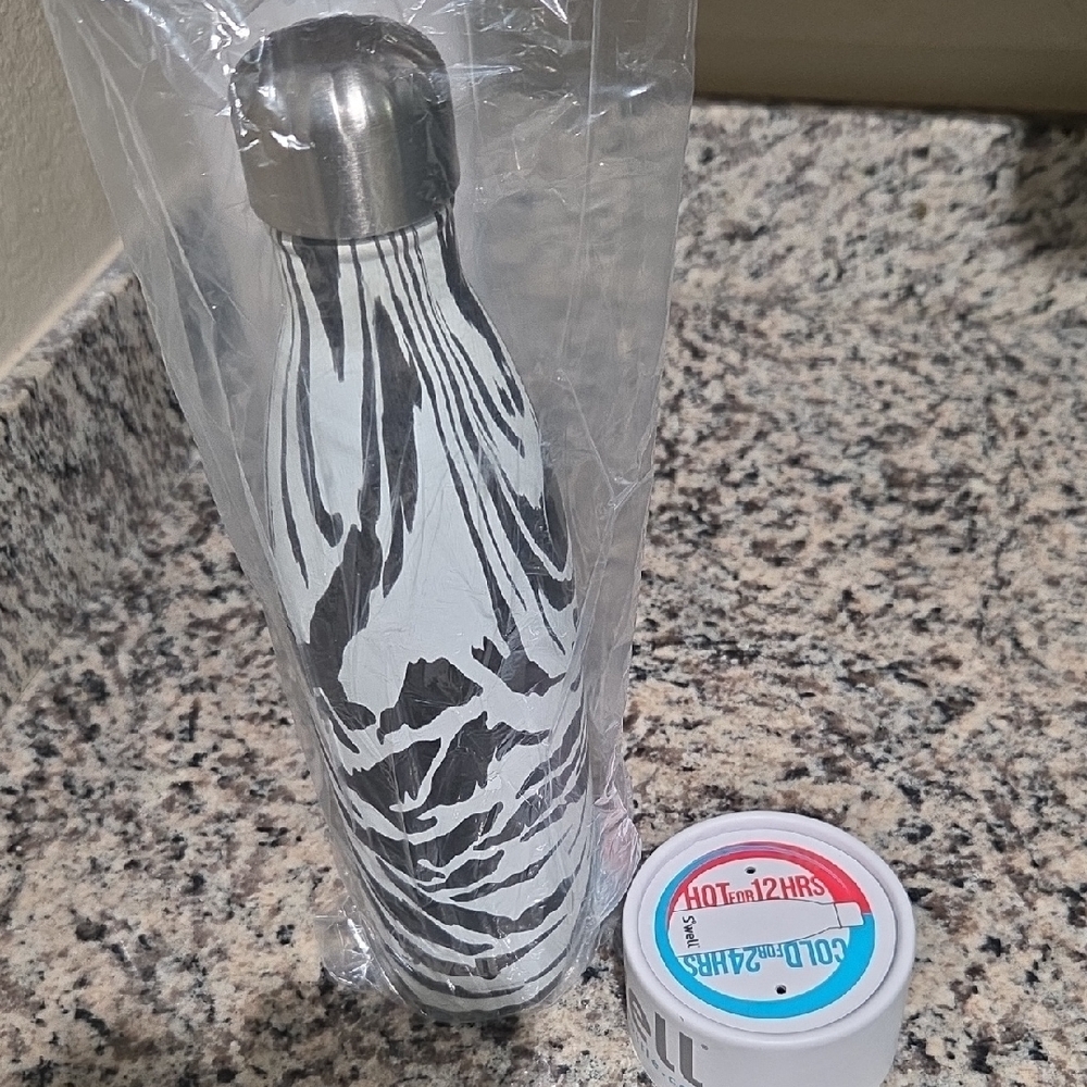 NWT Swell Noir Zebra Insulated Cold & Hot Bottle, 25oz / 750ml